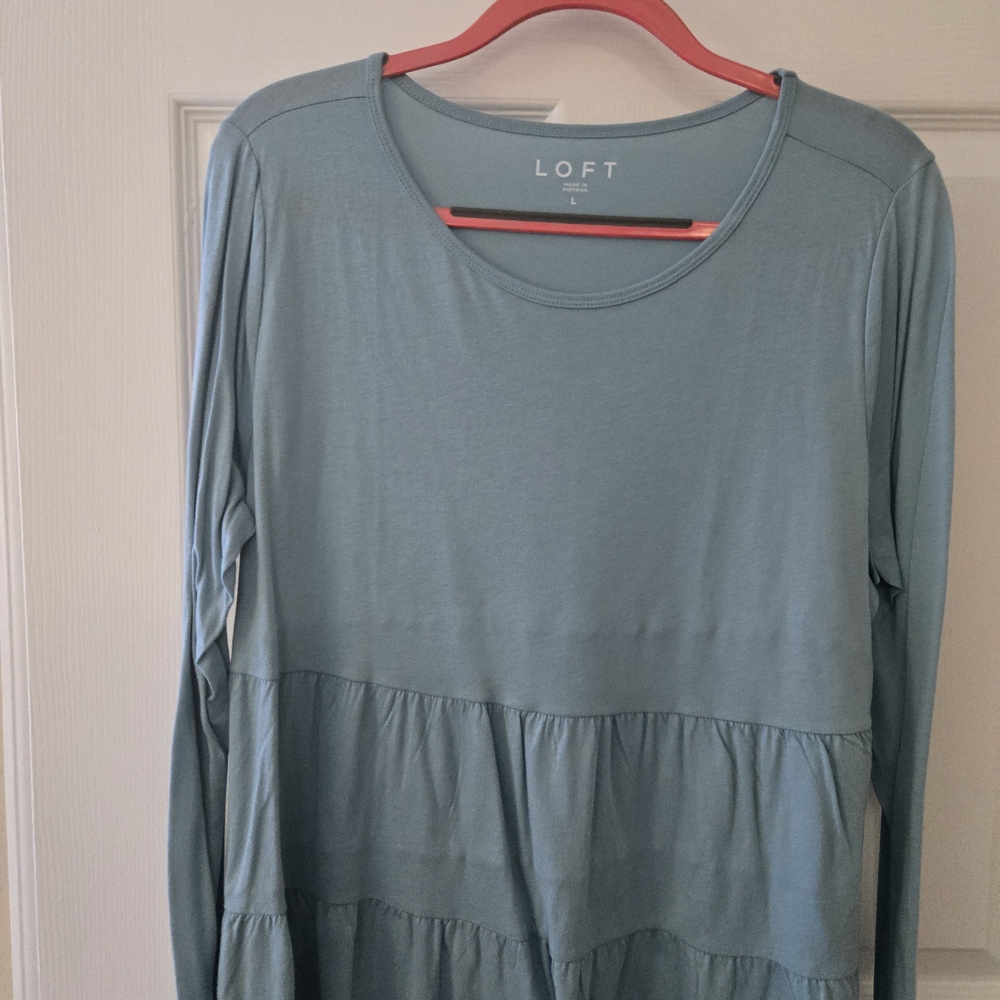 LOFT Women's Blue Long Sleeve Top